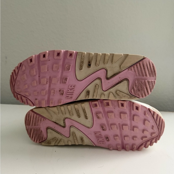 Nike Women's Sneakers - Cream and Pink - Picture 5 of 7